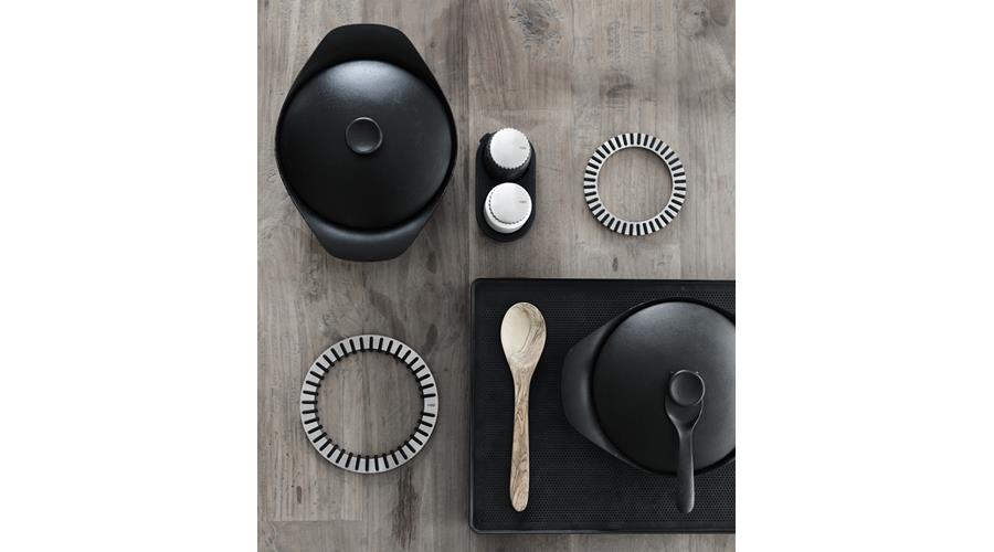 Vipp trivet_red02_low